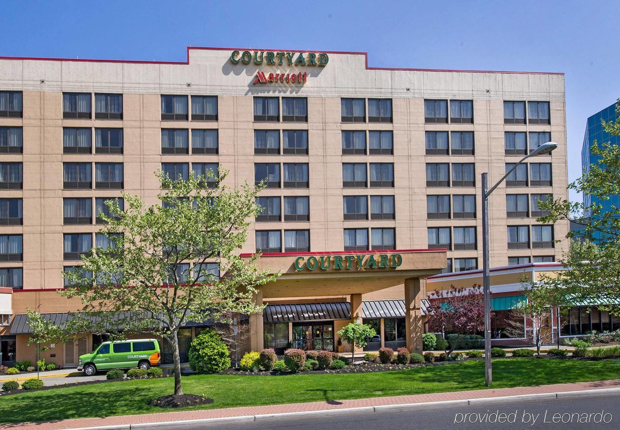 Courtyard By Marriott Secaucus Meadowlands Hotel Ngoại thất bức ảnh