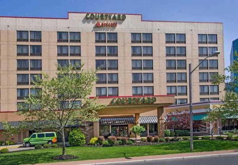 Courtyard By Marriott Secaucus Meadowlands Hotel Ngoại thất bức ảnh