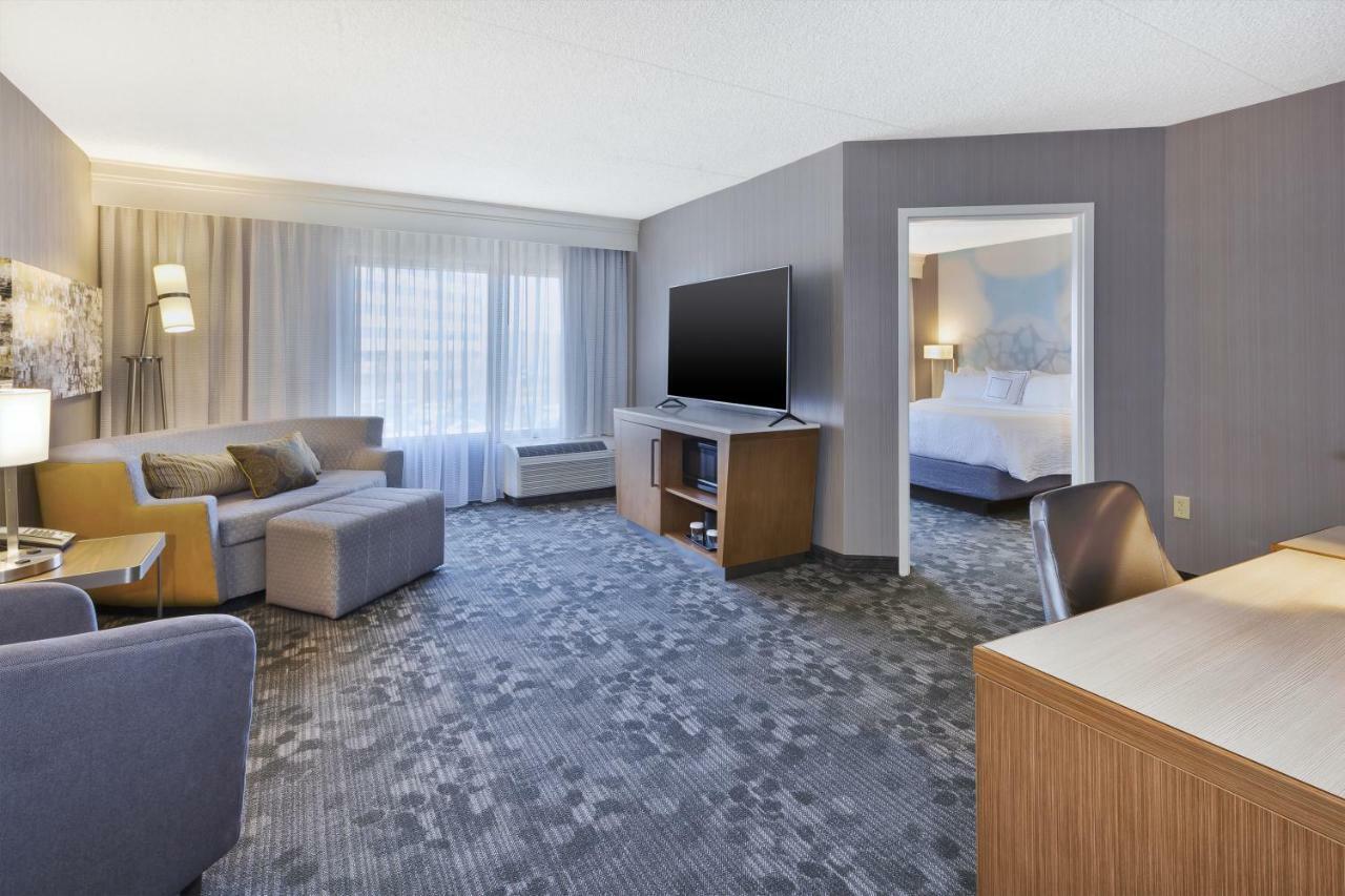 Courtyard By Marriott Secaucus Meadowlands Hotel Ngoại thất bức ảnh